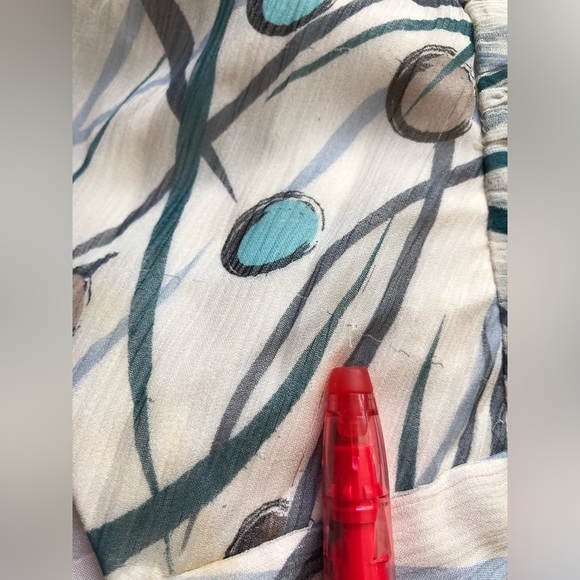 BCBGmaxazria Silk Dress 👗 with a 🎀 - Picture 10 of 13